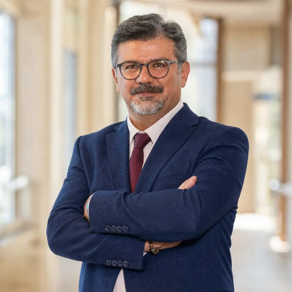 Prof. Dr. Ayhan Özhasenekler